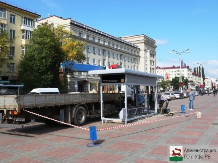 Радий Хабиров: «Я жду «теплые» остановки, которые вы обещали показать»