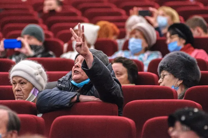 Пенсионеров ждет неприятный сюрприз: за что могут потребовать вернуть деньги из Соцфонда