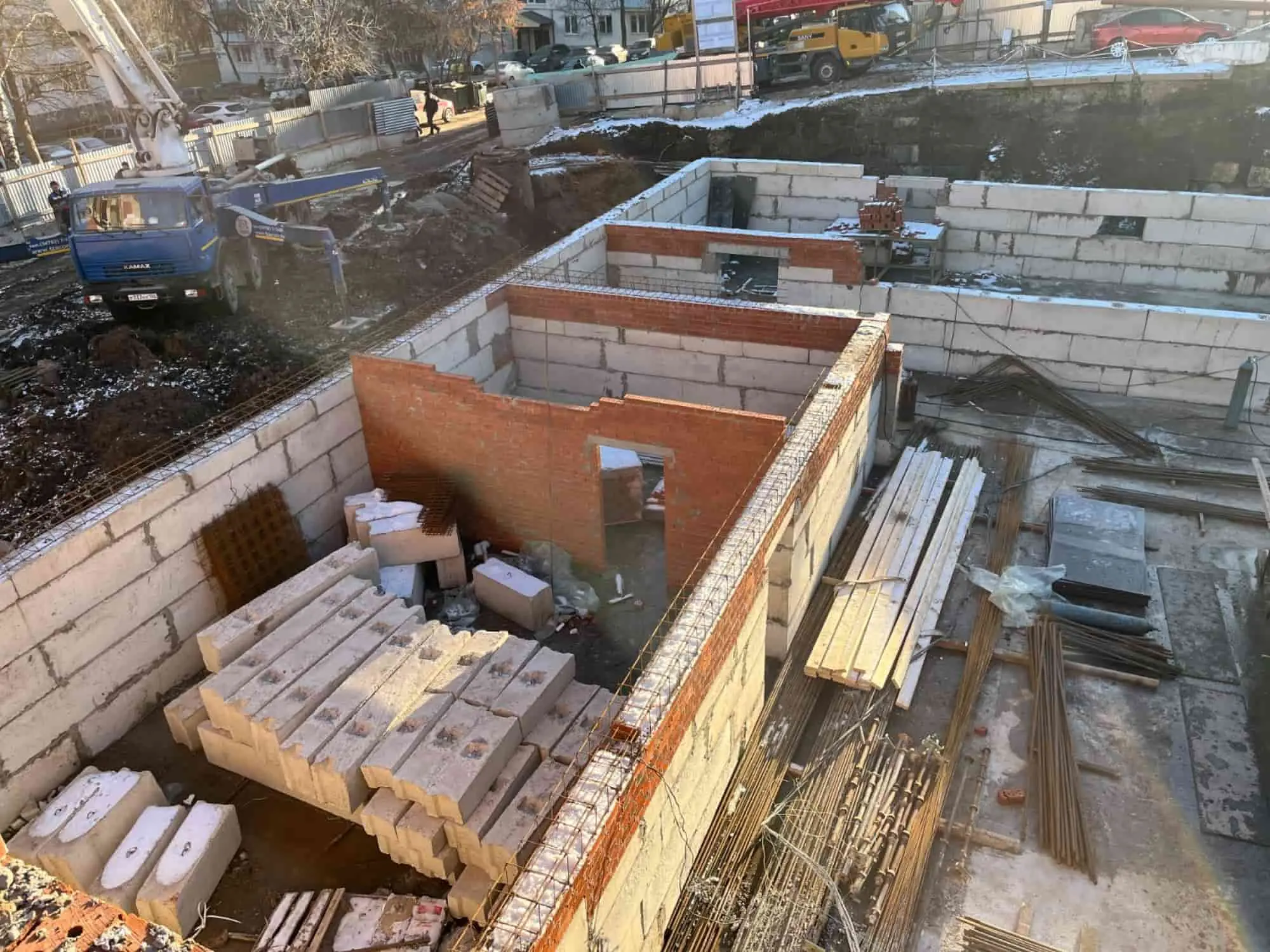 Обещано – не значит построено: еще на 6 школ в Башкирии не хватило денег после колоннад