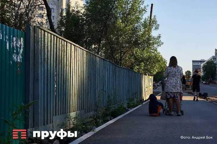 В ОП предложили разрешить родственникам уходить в оплачиваемый декрет одновременно с матерью