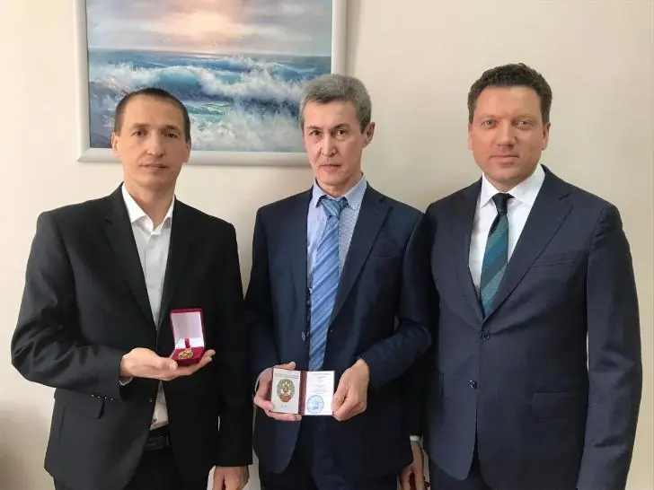 «Набыться вместе»: Радий Хабиров опубликовал стихи Гафта в память о погибшем в ДТП брате 