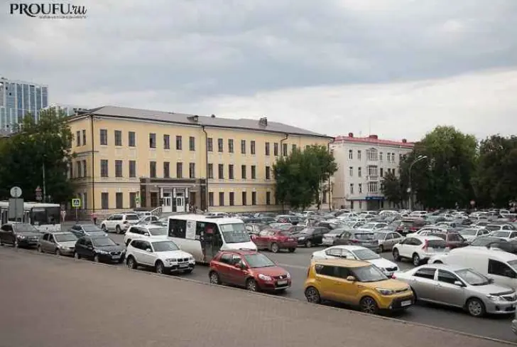 В Уфе почти 10 тысяч автовладельцев получили право на бесплатную парковку