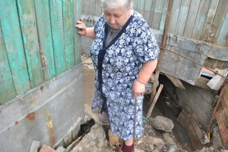 Жизнь — не сахар: где в Европе пожилые работают от нужды