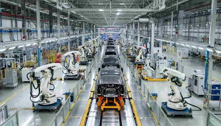 Вернулись? На бывшем заводе Volkswagen в России снова собирают машины