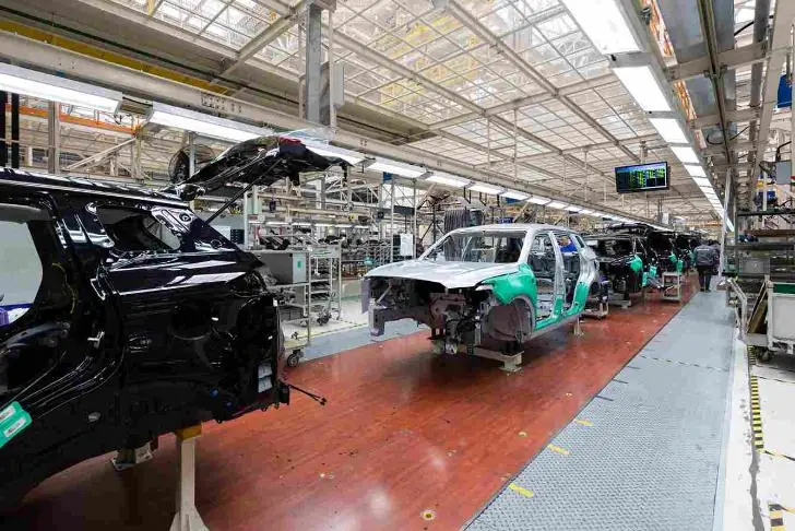 Неужели вернулись? В Россию привезли новый седан Volkswagen – стоит дешевле 2 миллионов