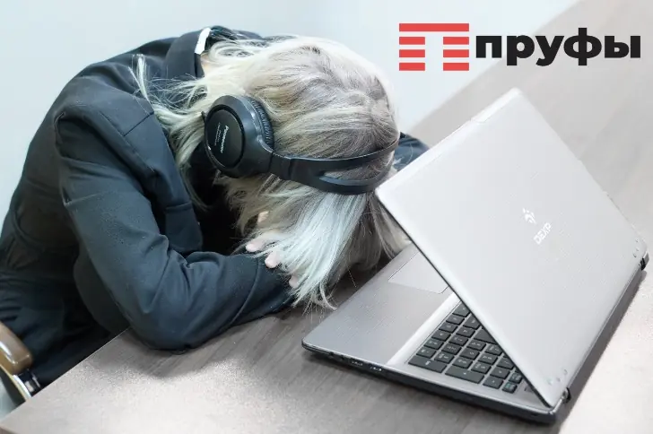 Когда мобильная связь падает: почему в России предлагают таксофонные будки