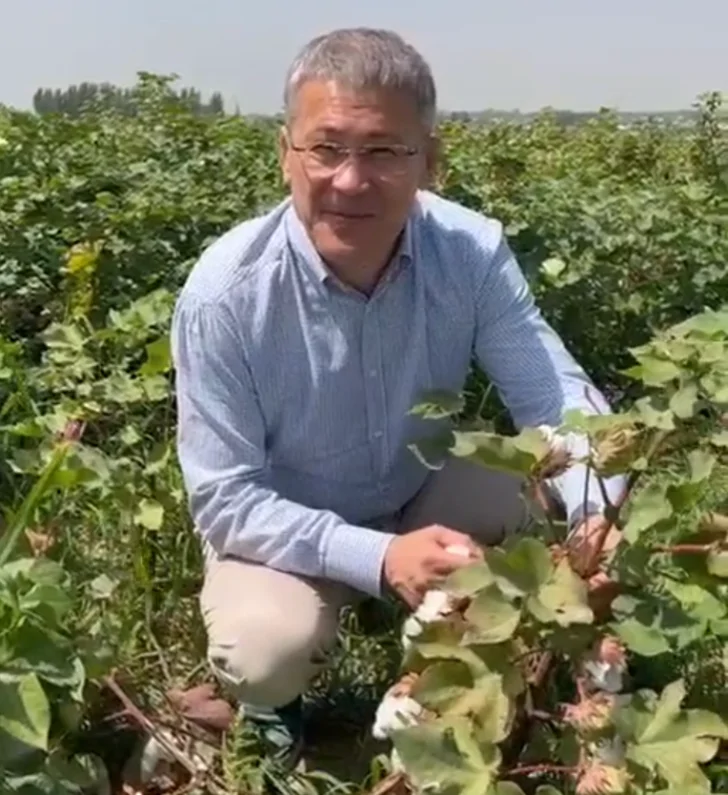 Глава Башкирии рассказал, как растет наша одежда, ковры и многое другое 