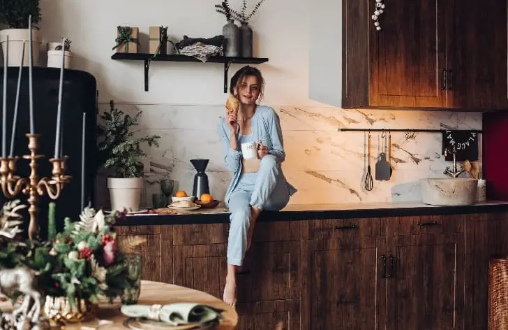 Такие кухни больше не в моде: срочно откажитесь от столешниц — новый тренд в дизайне 2025 года