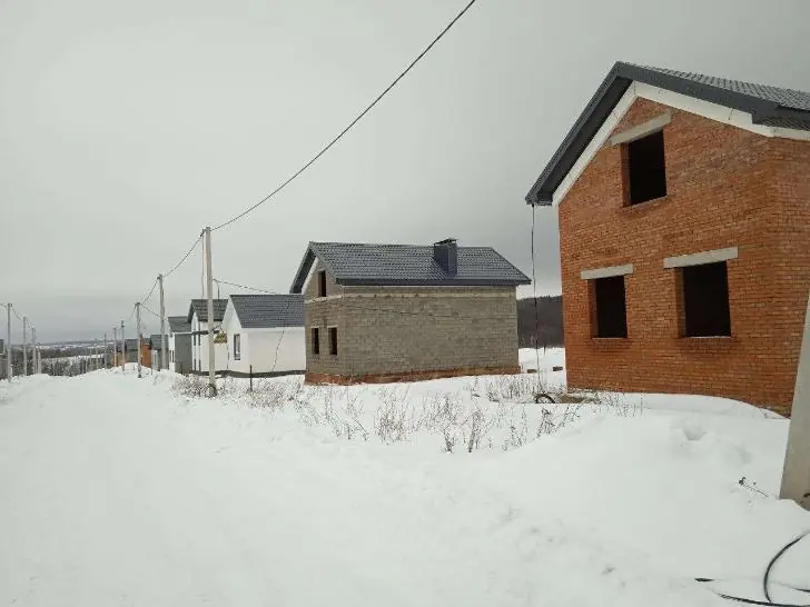Грядет сельская «ипотечная катастрофа»: сотни семей пожаловались на недостроенные дома в ИЖС