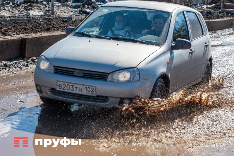Автоэксперт Левин разъяснил, могут ли запретить водить машину после 70 лет 