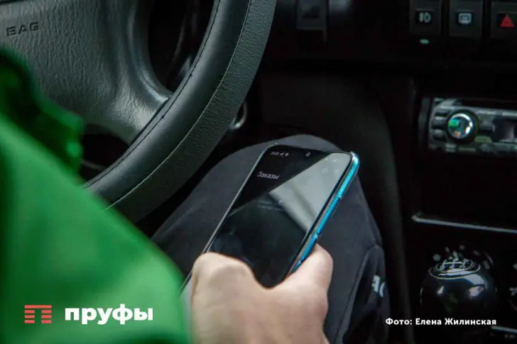 К Новому году мошенники придумали новую схему – остерегайтесь веб-открыток от родственников