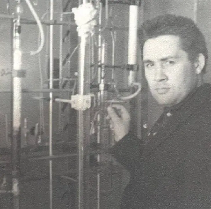 Человек, создавший химию будущего: как разработки Дилюса Рахманкулова спасают промышленность Башкирии сегодня