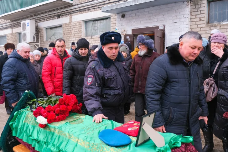 В Башкирии простились с полицейским, погибшим на СВО