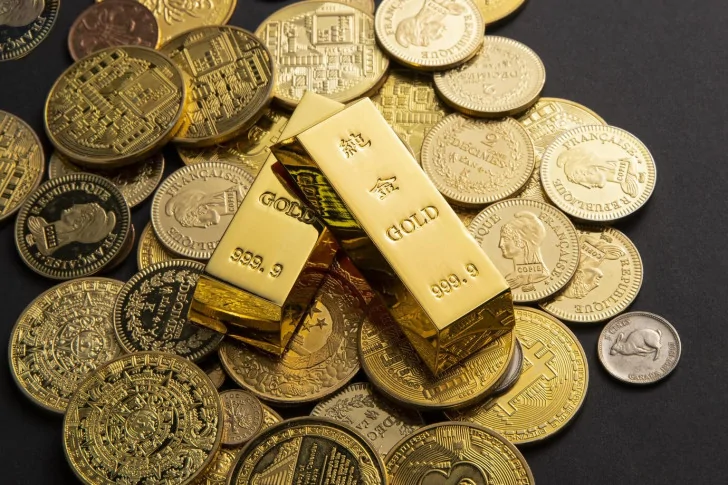 Россиян призвали перейти с доллара на золото – и вот почему