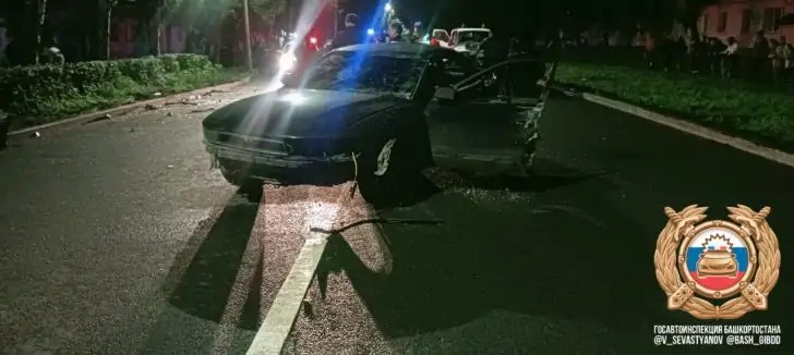 Водитель вылетел на встречку в Уфе. Одна из молодых девушек погибла
