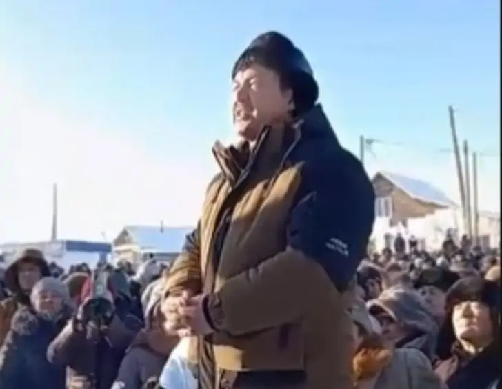 «Хабирова в отставку!»: протестующие против суда над Алсыновым* обратились к Путину