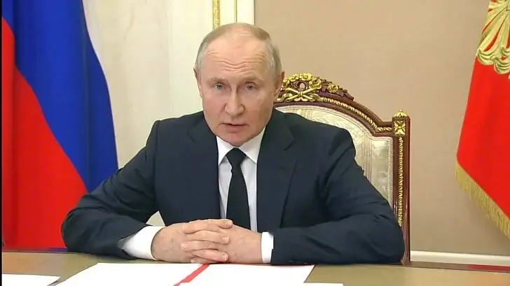 Путин запретил менять пол в России
