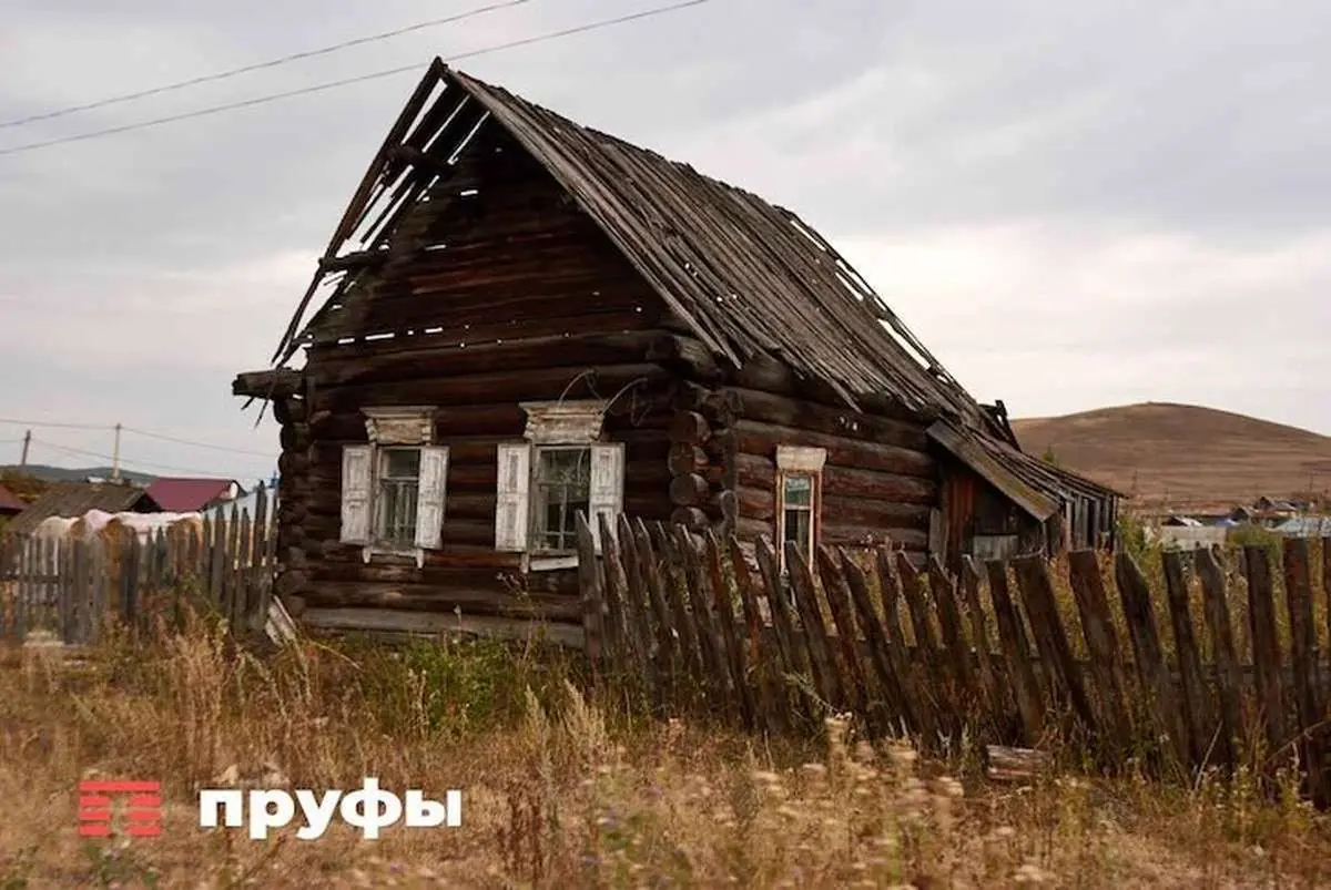 Почему соломенные крыши в старых деревнях не вспыхивали как спичка даже в жару
