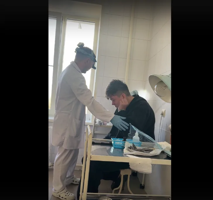 «Концерт окончен, гаснет свет»: певец Элвин Грей может окончательно потерять слух 