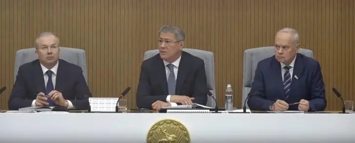Хабиров перебил чиновницу, чтобы раскритиковать состояние Туймазов
