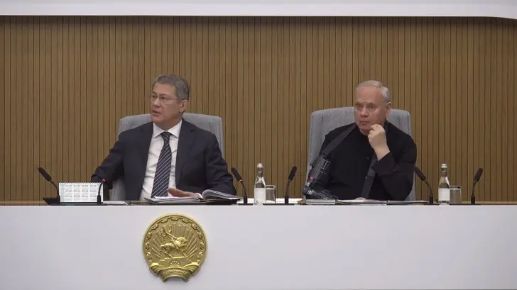 «Я измучился»: глава Башкирии пригрозил уволить трех главврачей