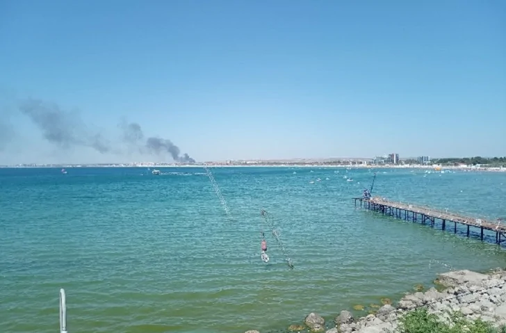 Золотистые барханы, мягкий песок, кристальная вода – собрали лучшие пляжи Черного моря
