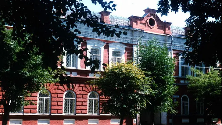 Троевластие: В Башкирии за кресло главврача Республиканского наркодиспансера №1 развязалась борьба