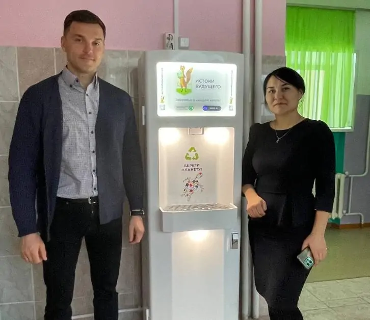 Воспитанникам детского дома в Уфе установили пурифайер с чистой питьевой водой