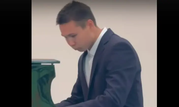 Исключительный талант: парень-самоучка покорил сердца жителей Башкирии – видео