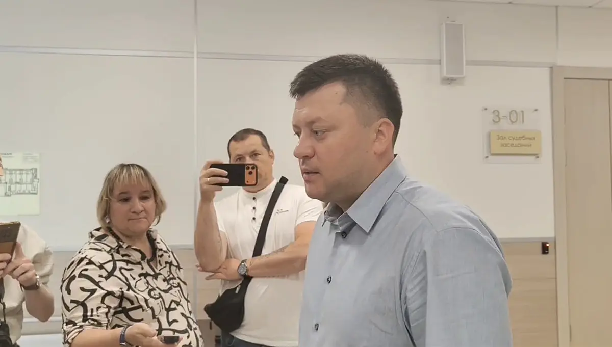 Мавлиев запутался в законе и грозится уволить председателя Горсовета Уфы