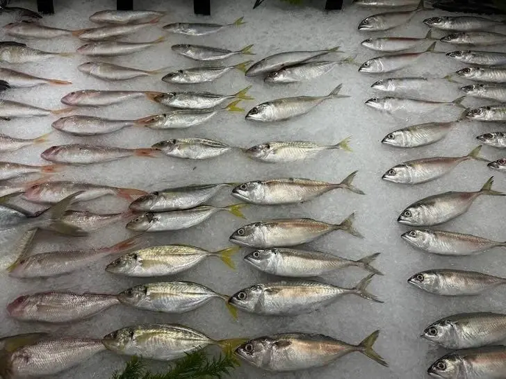 Что делать, если в горле застряла рыбная кость