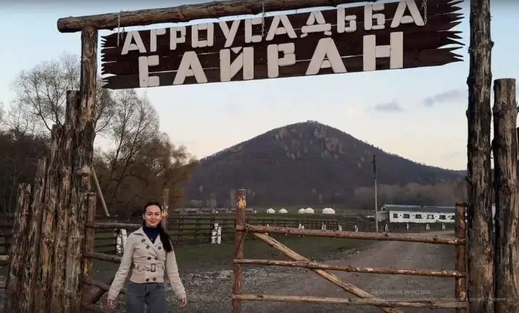 50 оттенков «серого кардинала». Жена Идельбаева оказалась «темной пчелкой» агроусадьбы у деревни Хабирова