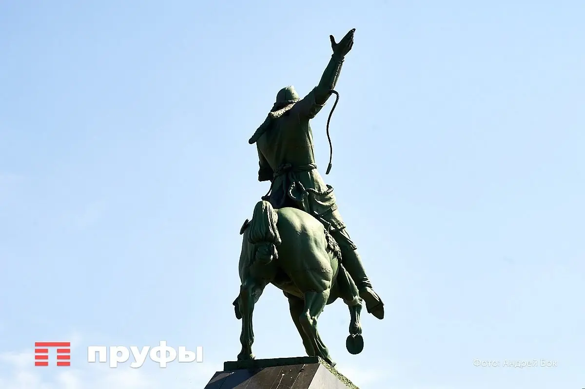 Стало известно, когда памятник Салавату Юлаеву вернется на постамент