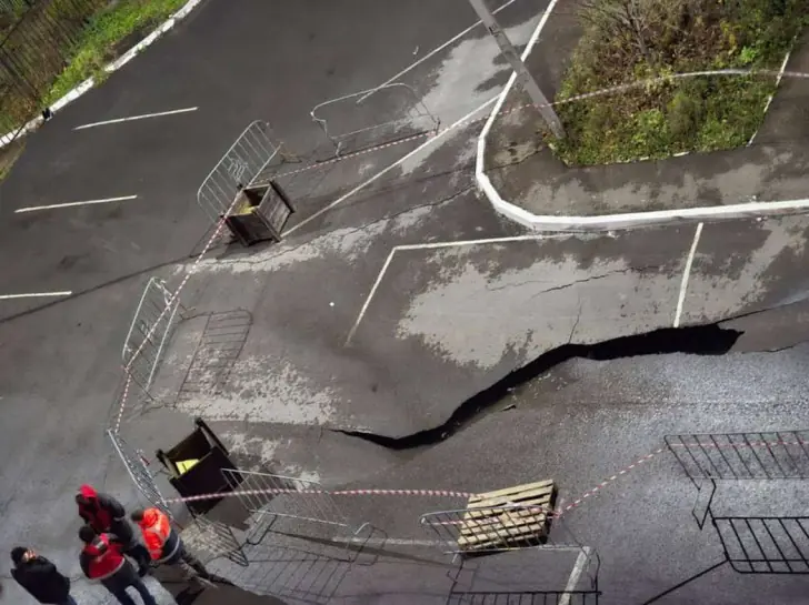 «Врата в ад» открылись в Уфе