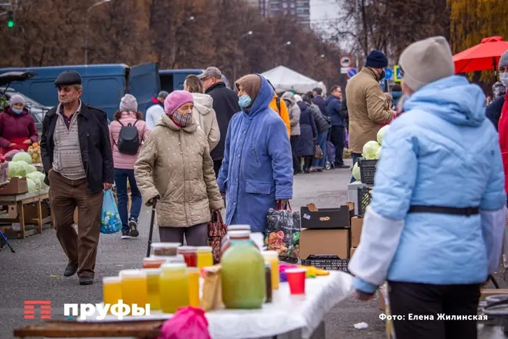 «Перекупы и свои продавцы»: жители Башкирии жестко прошлись по сельхоз−ярмаркам