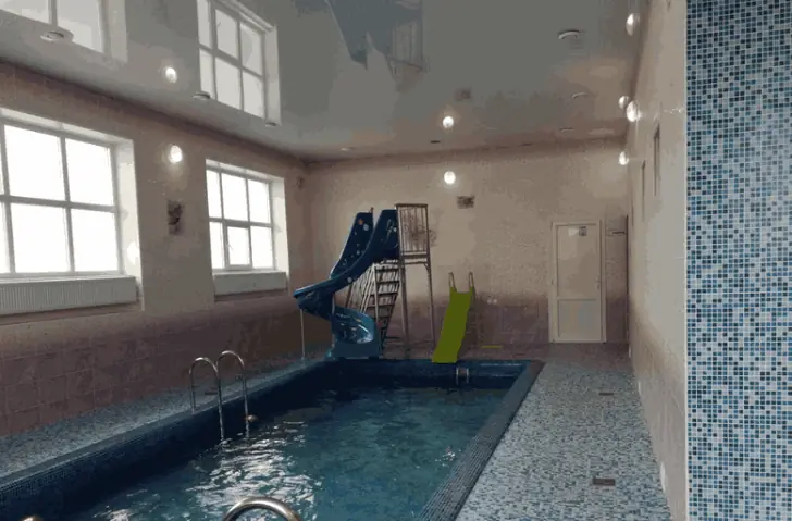 «Бегали подышать в коридор»: честные отзывы о бассейне в Стерлитамаке, где дети отравились хлором 