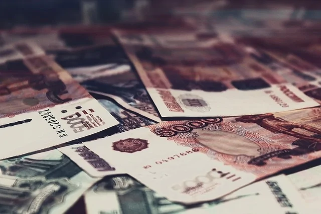 Пенсионерка потеряла 4 миллиона рублей и не заметила 