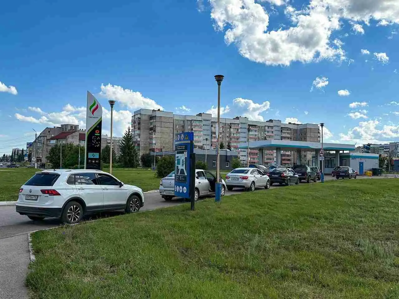 Где есть бензин? Сбер представил новый сервис для автомобилистов