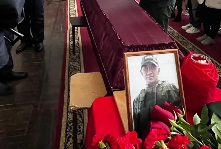 «Неоднократно проявлял мужество»: в Башкирии похоронили бойца СВО