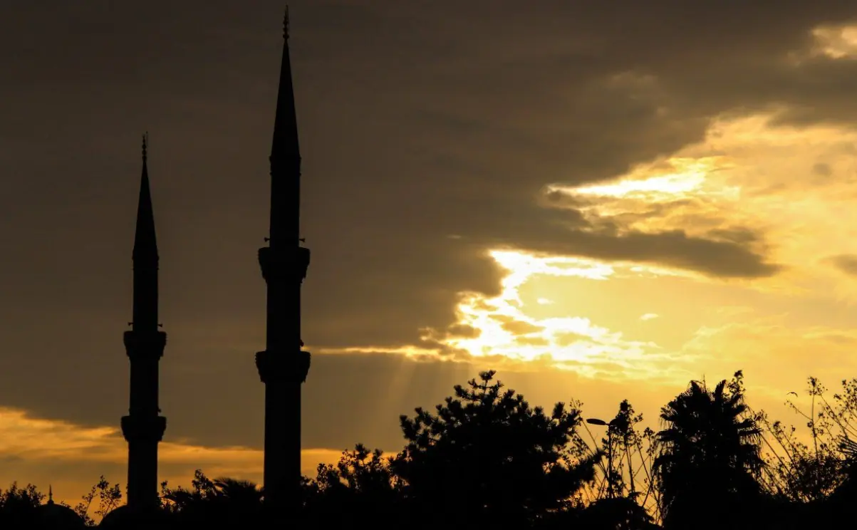 Туристические пакеты в Турцию оказались под угрозой из-за Ирана и США 