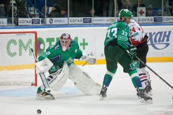 «Салават Юлаев» начнет плей-офф в гостях − соперники известны 