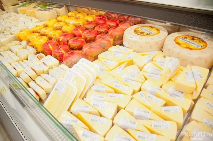 Какой сыр признан самым полезным для сердца: он популярен среди россиян