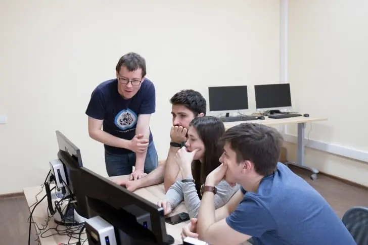 Кто может потерять доступ к приложениям Wildberries и Ozon: подробности