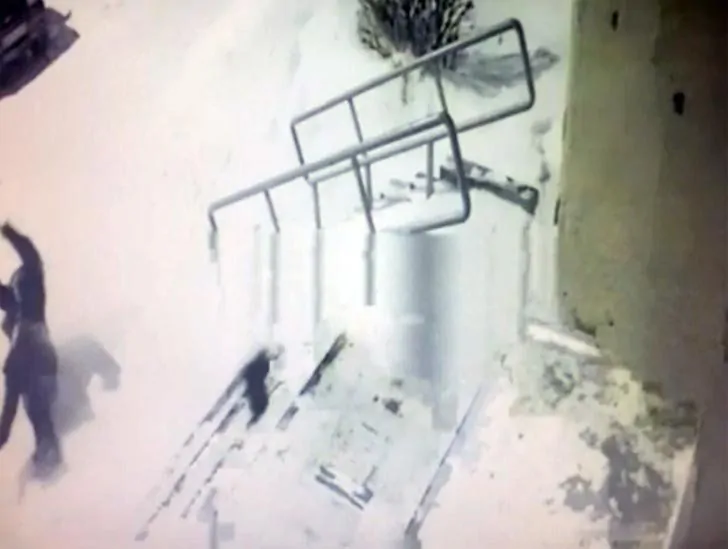 Картина хорошо что вчера не повесился