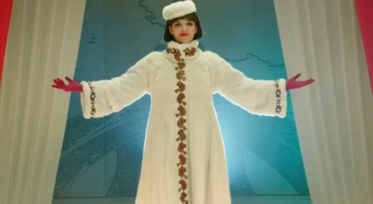 Сегодня с радостью —  вместо заводов: какие профессии в СССР считались постыдными для женщин 