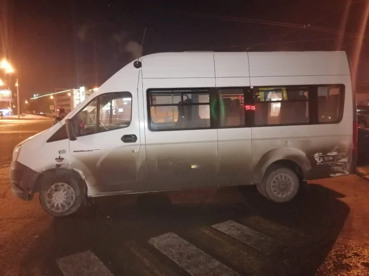 В Уфе автобус с 15 пассажирами попал в аварию