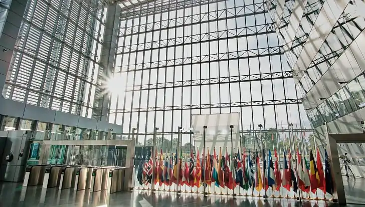 Экс-генерал НАТО сообщил дату перемирия между Украиной и Россией