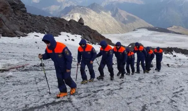 В Бурятии возобновили поиск пропавших туристов