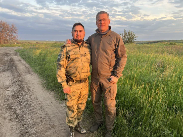 «Очень повзрослел»: Радий Хабиров рассказал о встрече с Азатом Бадрановым на Донбассе