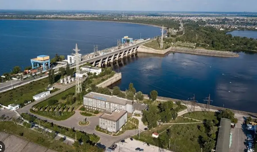 Россия нанесла удары дронами по украинским ГЭС и ТЭС 